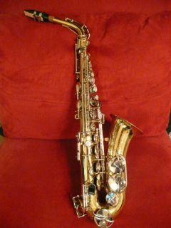 Bundy II Selmer Alto Saxophone w Hard Case