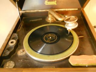  Brunswick Phonograph Model 112