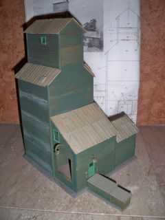    BUILDING WOOD WEATHERED GRAIN ELEVATOR CAMBELL SHED BARN BUILT NR