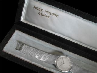 PATEK PHILIPPE Mens CALATRAVA Watch, Ref. 3520   18K WHITE GOLD