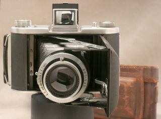   820 Special Unique 6x9 or 6x6 Format Camera Made in The 1950’