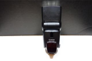 canon speedlite 580ex shoe mount flash with case 
