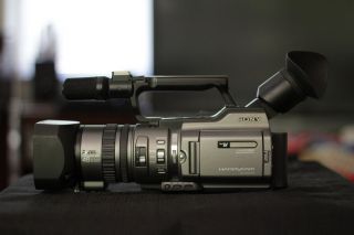 Sony Handycam DCR VX2100 Camcorder Accessories