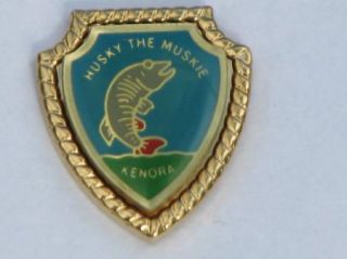   The Muskie Fish Pike Family Metal Lapel Pin Canada Souvenir