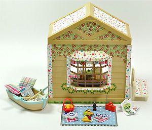 Sylvanian Families Cath Kidston Decorated Beach House, Boat, +++