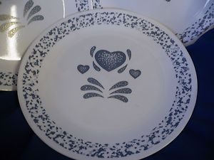 Set of 3 Corelle Blue Heart Pattern 10 1 4 Dinner Plates by Corning 