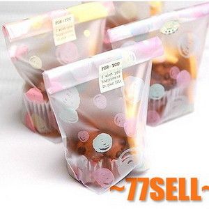   Lilac Dots Droplets Muffin Bag Cookie Chocolate Pack Gift Bags