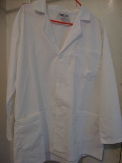  SS02 Men's Short Lab Coat White