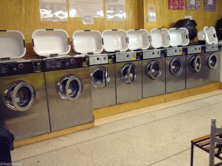   commercial industrial washing machine laundry launderette coin op