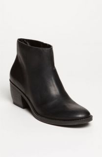 Naturalizer Onset Ankle Boot