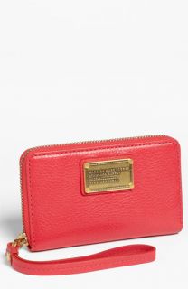 MARC BY MARC JACOBS Classic Q   Wingman Phone Wallet