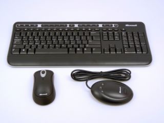  Wireless Desktop Keyboard ZHA 00001 Media Mouse Combo Bundle