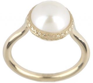 Cultured Pearl Ring w/ Diamond Cut Border, 18K Gold —