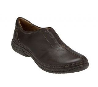 Clarks Artisan Collection Dynamic Vision Leather Slip on Shoe