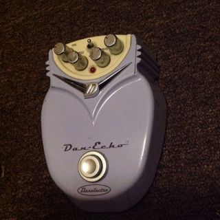 Danelectro Dan Echo Delay Pedal Tape Machine Simulator 