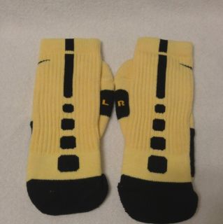 Custom Nike Elite Basketball Socks Yellow wiith Black Stripes Medium