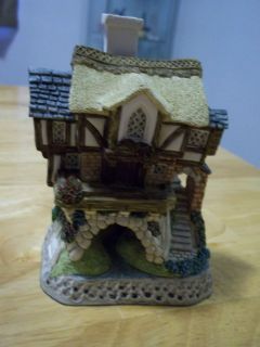 David Winter Whispers Cottage 1994 Artist Signed W Jay Wells