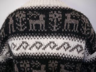 Vintage Handmade Deer Moose Chunky Knit Fair Isle 100 Wool Mens