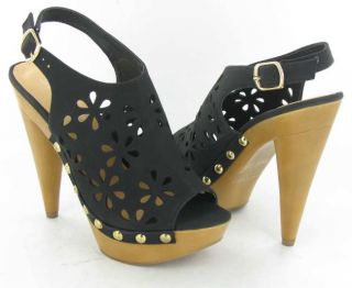 De Blossom Collection Spree Black Studded Sandals Womens Size 6