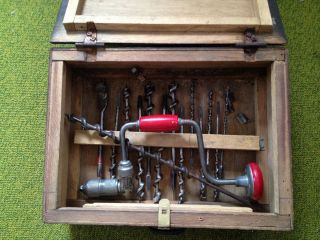 VINTAGE MILLERS FALLS No 1950 WOOD BRACE TOOL AND DRILL BIT SET WITH