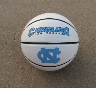 North Carolina Tar Heels Dean Smith Signed Autographed Basketball COA