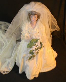 Vintage Princess Diana Porcelain Doll in Original Box w Papers Danbury