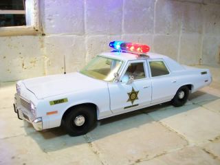 1974 Dodge Monaco Rosco Police Patrol UT The Dukes of Hazzard 1 18
