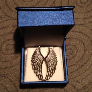Sterling Silver Angel Feather Wing White Dimond Pedant Necklace