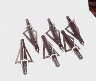 New 120 Grain 3 Blade Broad Heads, Wasp Style Tip, Flies Great, Very