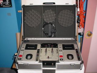 DJ Equipment Numark Mixer MX05 2 CD Players TCD05