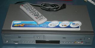 Samsung DVD V8600 DVD Player / VCR Recorder Combo with Remote