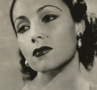 1930s Dolores Del Rio Pin Up Photograph Mexican Star Glamour Portrait