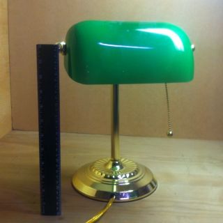 Bankers Green Emerald Shade Desk Lamp Works Great Vintage Looking