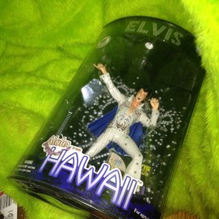 ELVIS PRESLEY ALOHA FROM HAWAII DOLL MINT CONDITION NEEDS NEW BATTERY