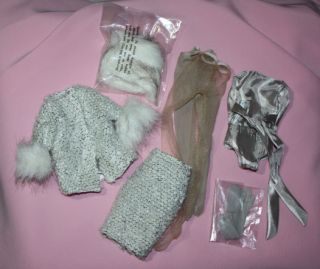 Tonner 16” Antoinette Chilled Outfit Fits Cami Jon