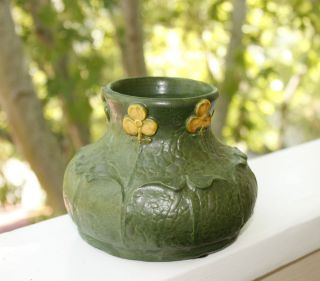 Ephraim Faience Pottery Curdled Prairie Flower Vase