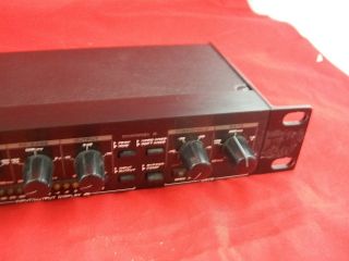 Alesis 3630 Dual Channel Compressor Limiter with Gate