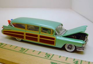  Cadillac Eldorado Woodie w Surfboards with Rubber Tires Limited