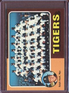 1975 Topps 18 Detroit Tigers CL Ralph Houk MG NM MT D23016
