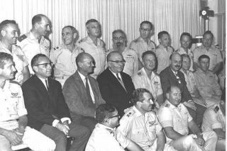 Group picture P.M. Eshkol (center), Defense minister Moshe Dayan and