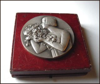 1931 RR Art Deco Bronze Medal  La Femme Aux Fleurs 
