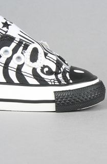 Converse The Infant Chuck Taylor Simple Slip Sneaker in Zebra