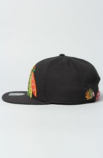 47 Brand Hats The Chicago Blackhawks Colossal Snapback Hat in Black
