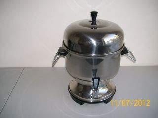 Farberware Coffee Urn 130A 12 30 Cups Very Nice Percolator Party Size
