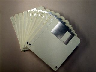 150 Floppy Disks 3 5 DS HD Diskettes IBM Formatted 1 44 MB Color WHITE