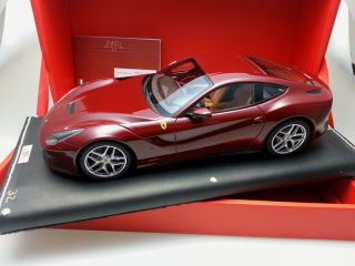 MR 118   Ferrari F12 berlinetta rosso Mugello