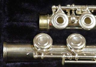  Silver Open Hole Flute with Low B Foot Selmer Flute Care Kit
