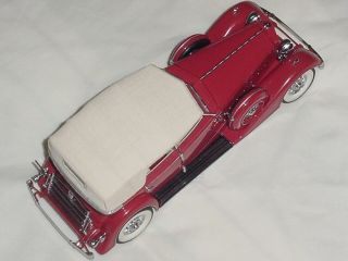 This auction is for one Franklin Mint 124 scale collectable model
