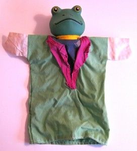 Kermit Frog? A Vintage Happy Mr Mister Rogers Neighborhood Nici Hand