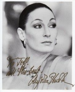 Anjelica Huston Signed 8 by 10 Adams Family Lonesome Dove